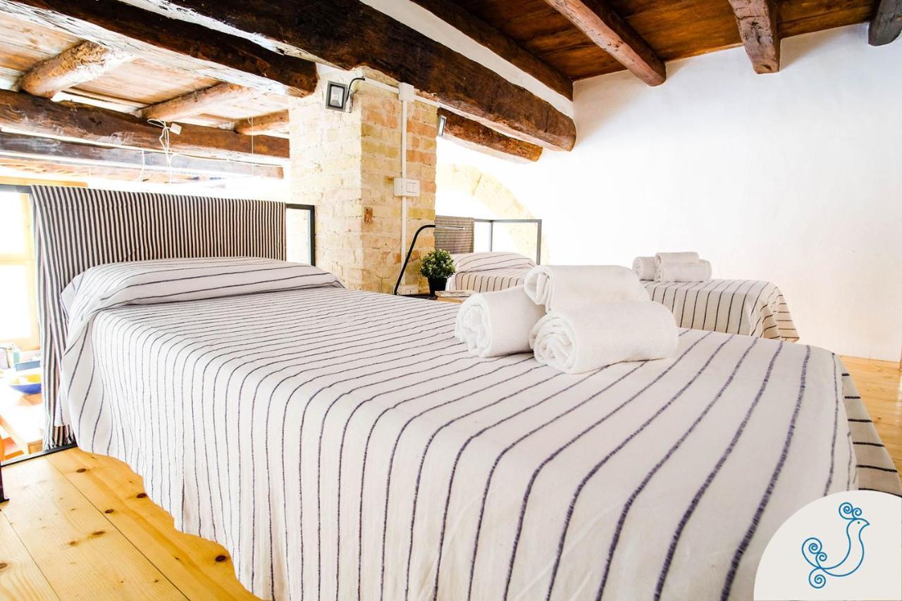 Scuderie Reali - Loft In Castello, Old Town Leilighet Cagliari Eksteriør bilde