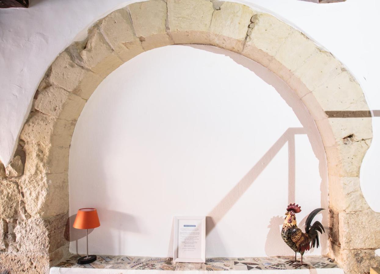 Scuderie Reali - Loft In Castello, Old Town Leilighet Cagliari Eksteriør bilde